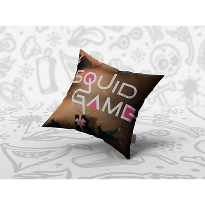 Декоративна възглавница SQUID GAME - Pink Soldiers